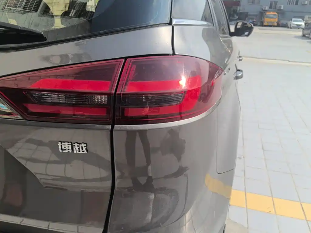 Geely Boyue — миниатюра 8