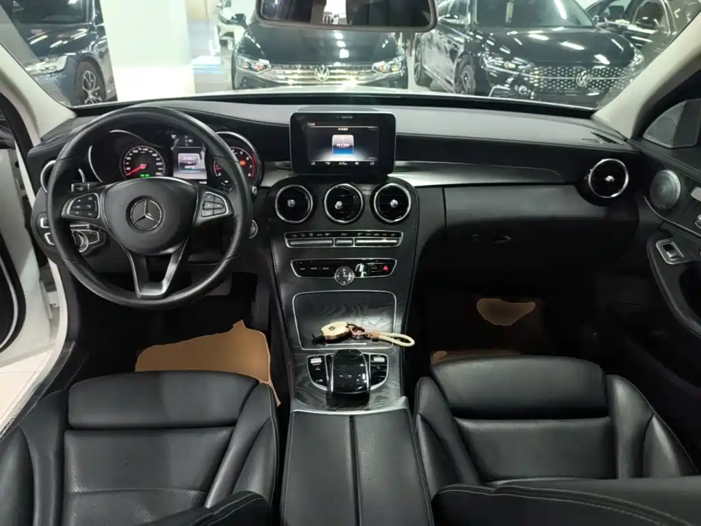Mercedes-Benz C-Class — миниатюра 10