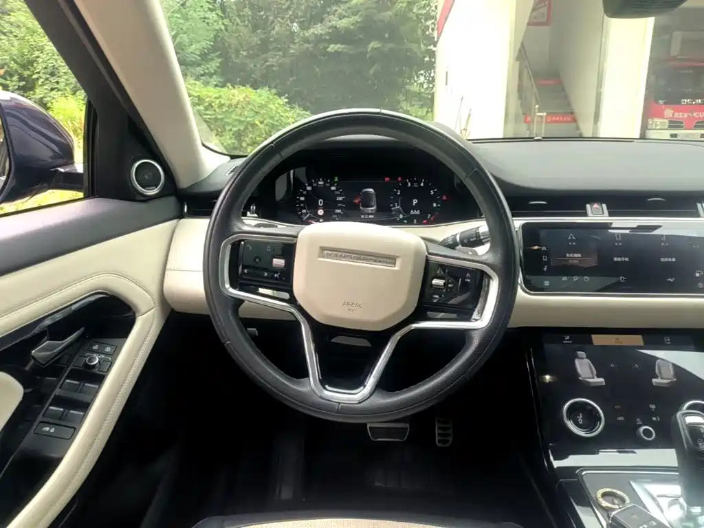 Land Rover Evoque — миниатюра 11