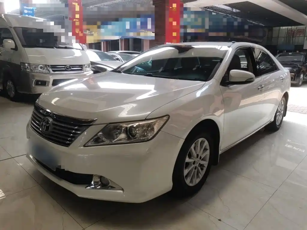 Toyota Camry — миниатюра 2