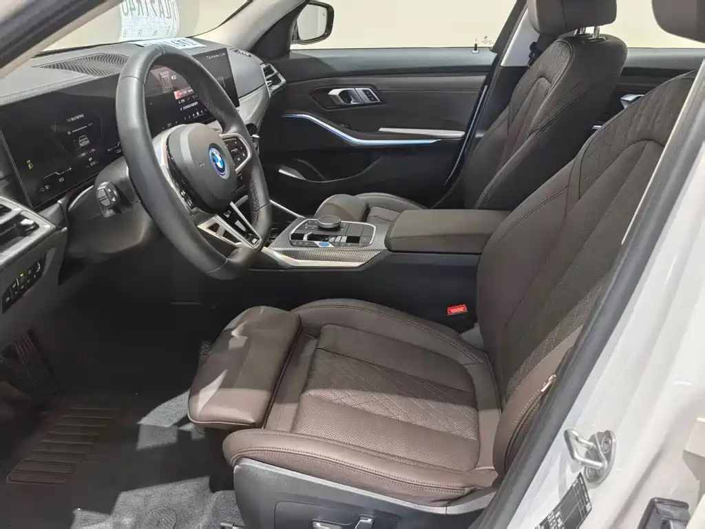 BMW i3 — миниатюра 10