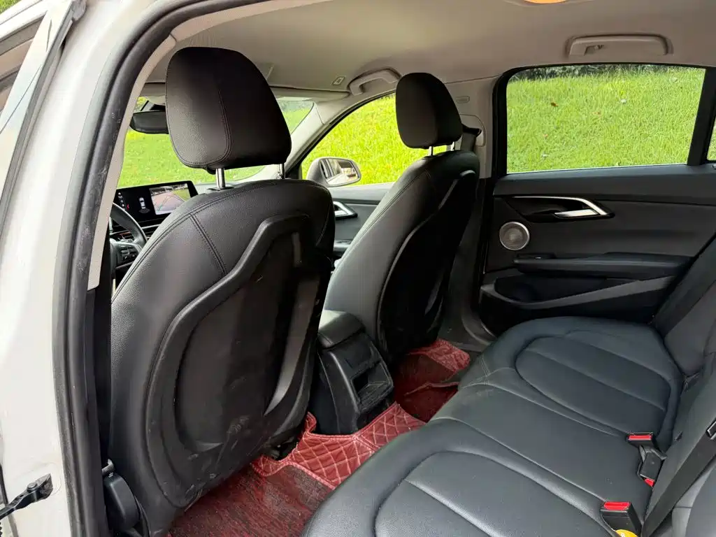 BMW 1 Series - фото 11