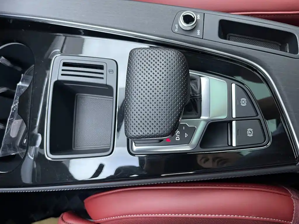 Audi A4L — миниатюра 7