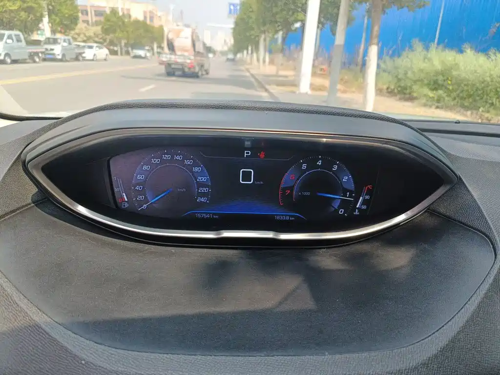 Peugeot 4008 — миниатюра 8