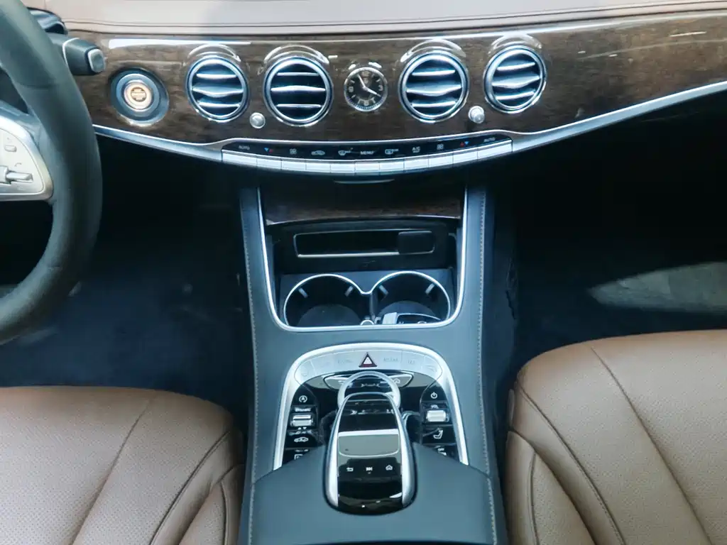 Mercedes-Benz S-Class — миниатюра 16