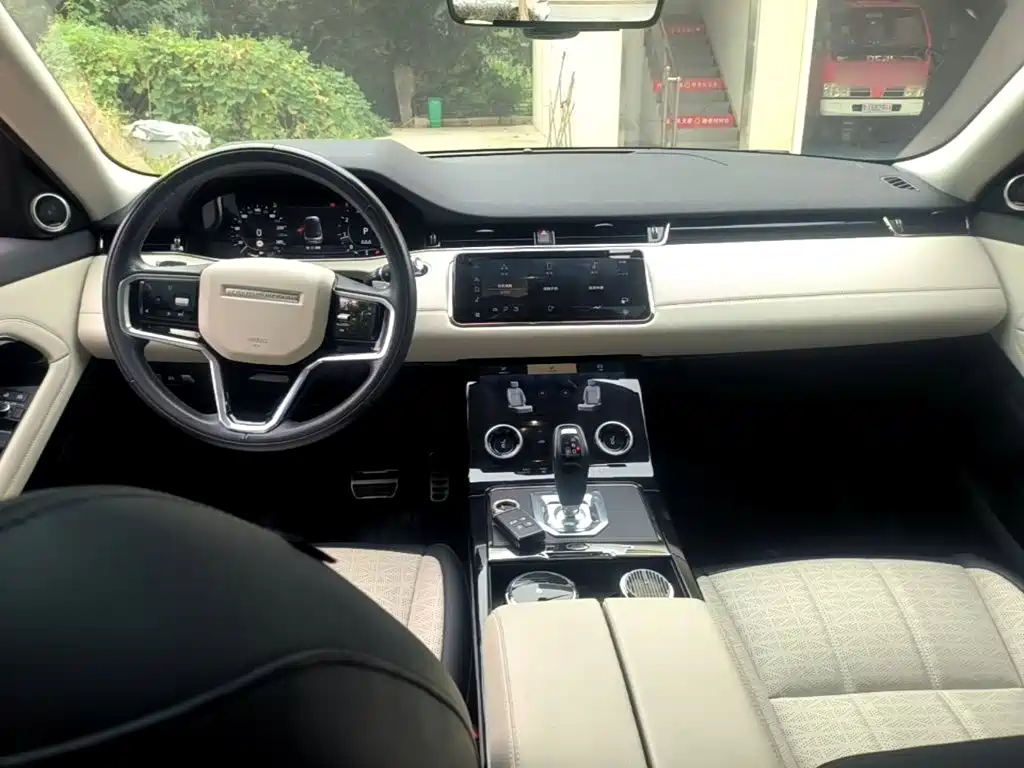 Land Rover Evoque — миниатюра 10