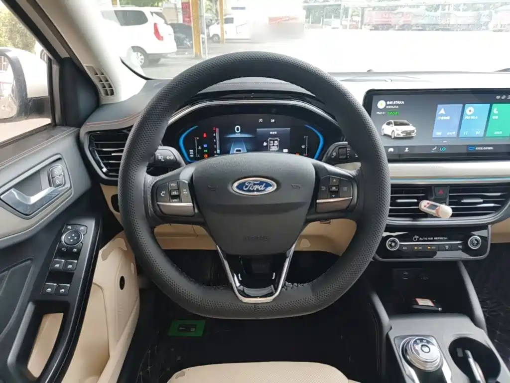 Ford Focus — миниатюра 11