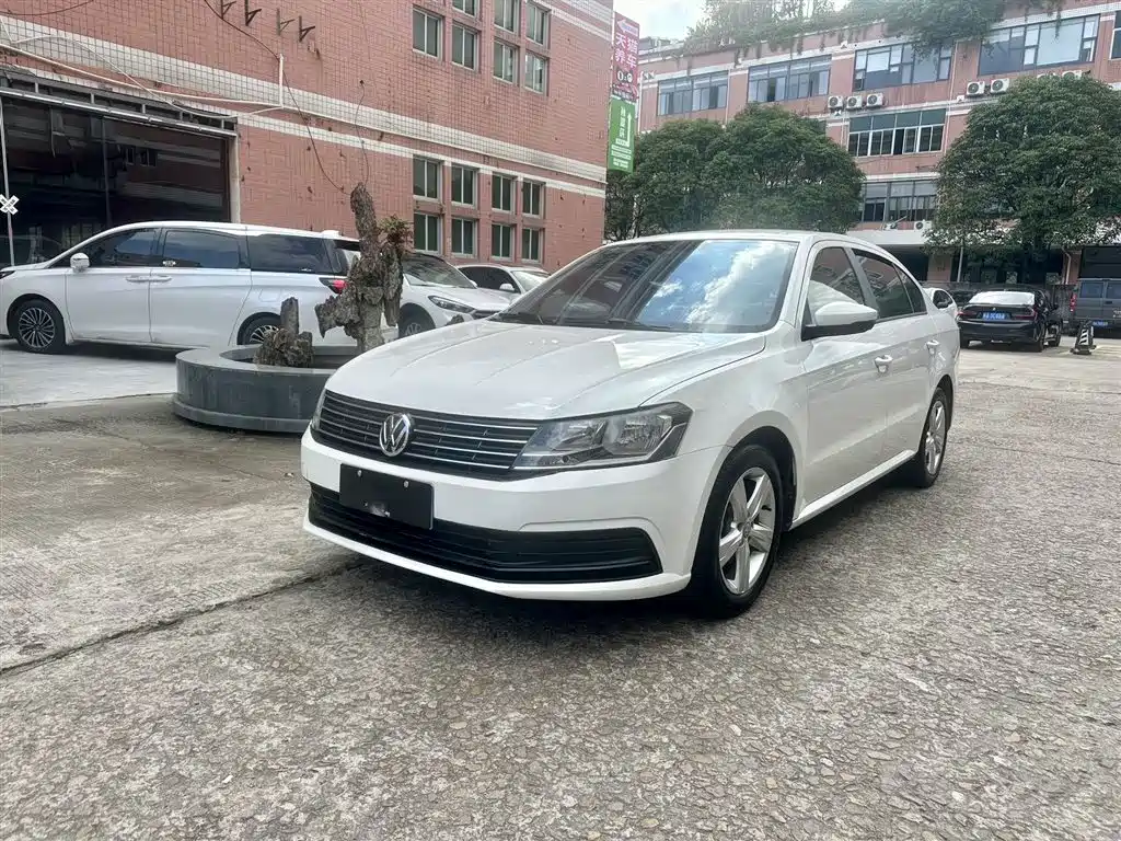 Купить Volkswagen Lavida