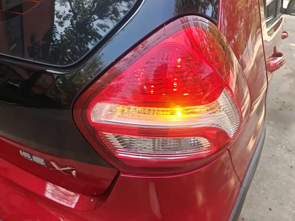 Geely Vision X1 — миниатюра 8