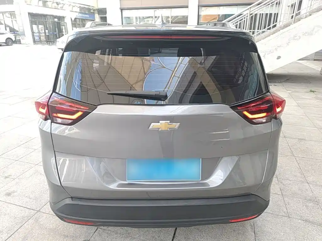Chevrolet Volando — миниатюра 6