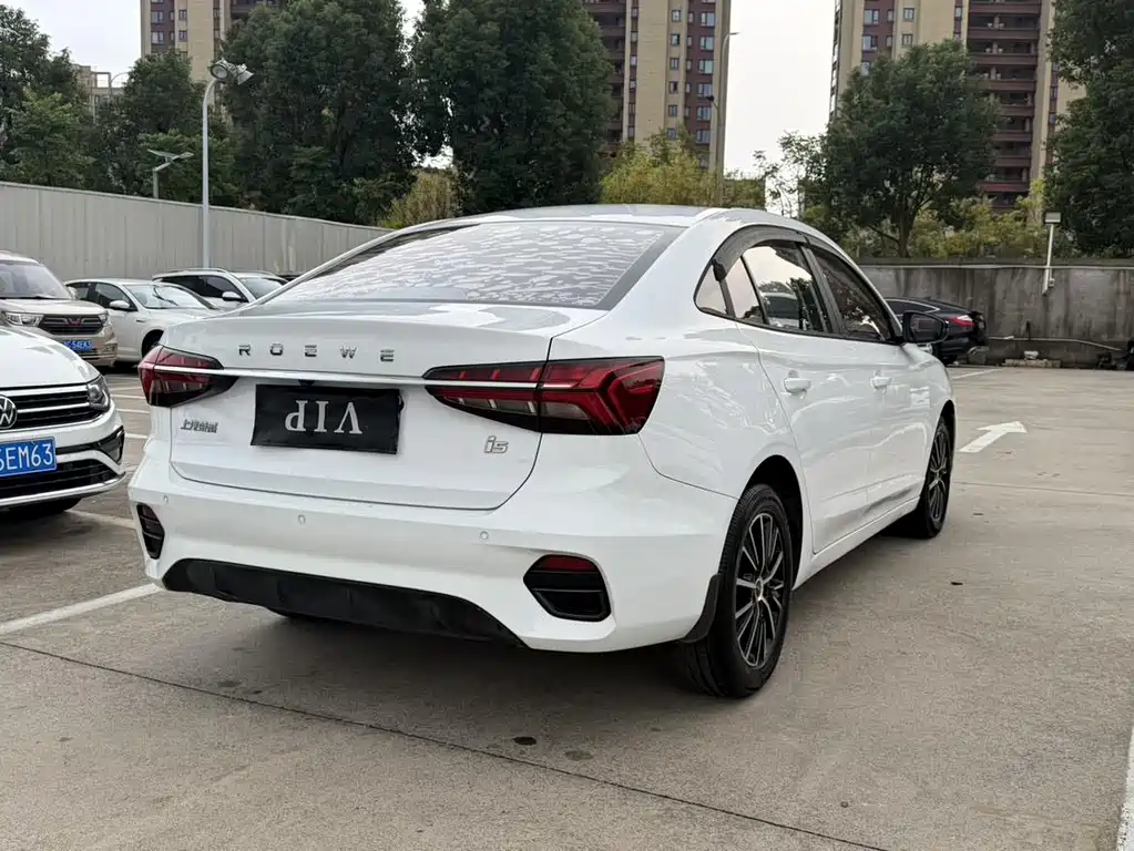 Roewe i5 — миниатюра 12
