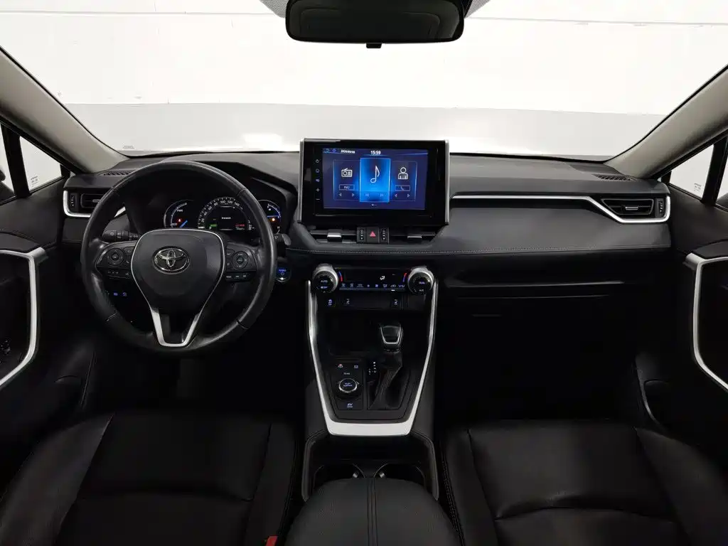 Toyota RAV4 — миниатюра 5