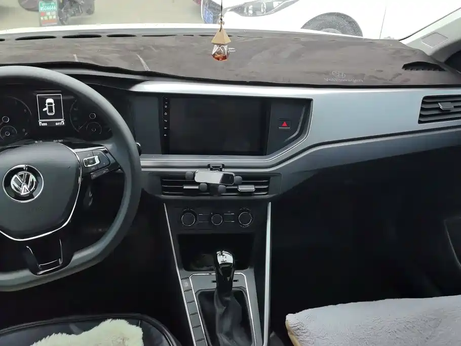 Volkswagen Polo — миниатюра 13