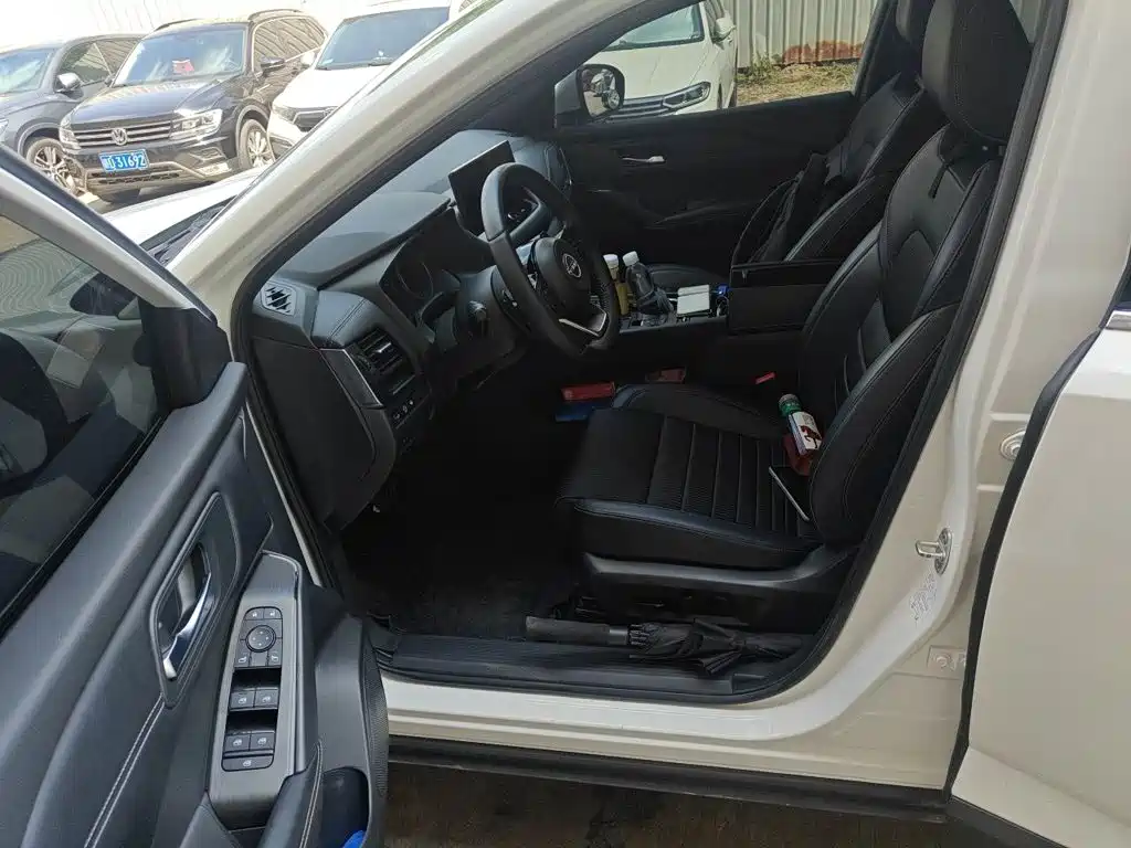 Nissan Qashqai — миниатюра 12
