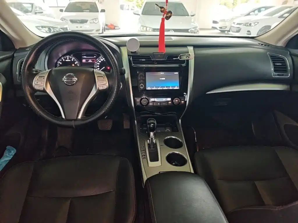 Nissan Teana — миниатюра 10