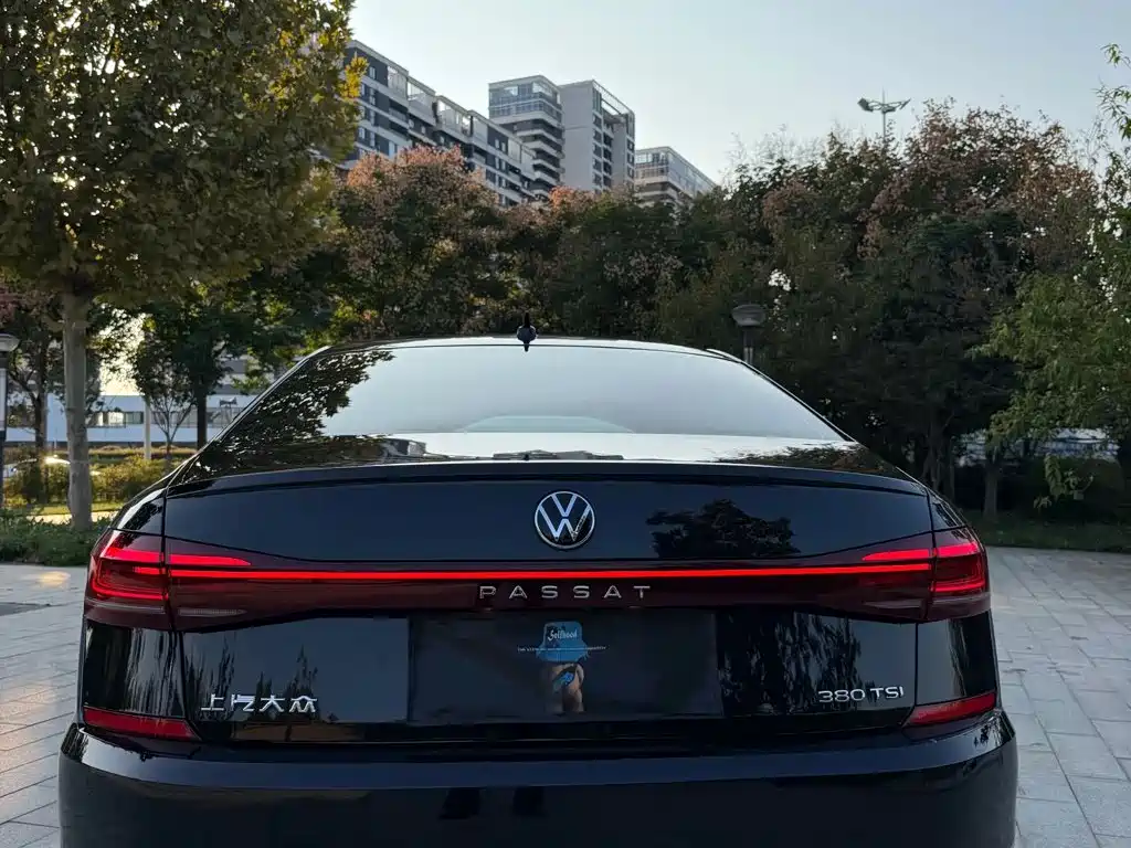 Volkswagen Passat — миниатюра 4