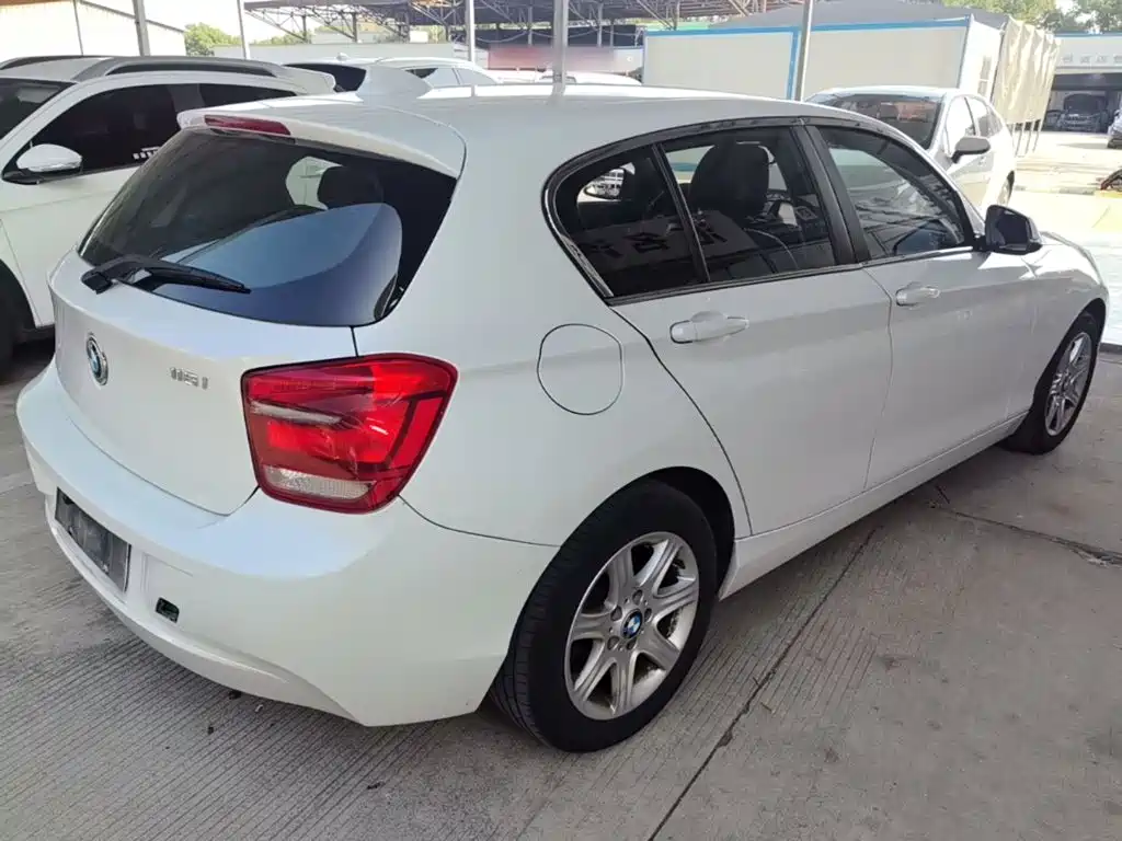 BMW 1 Series (Import) — миниатюра 7
