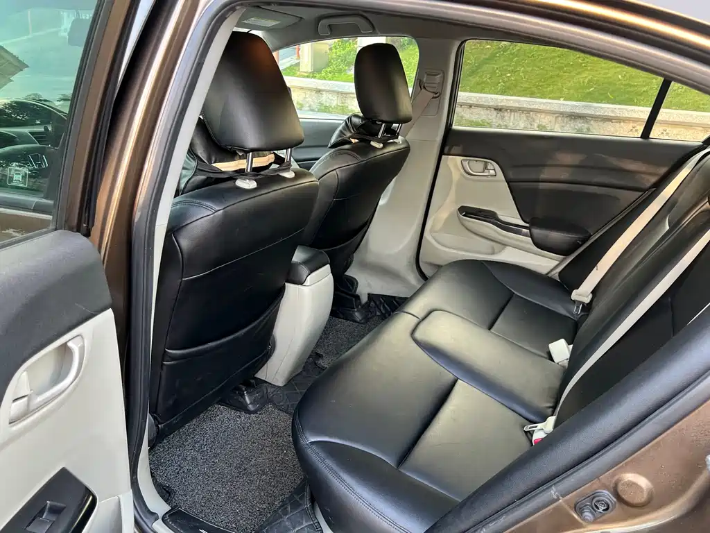 Honda Civic — миниатюра 11