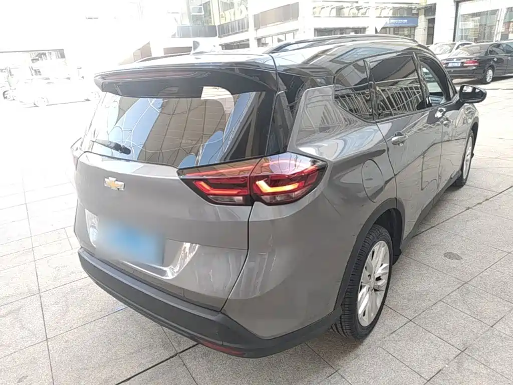 Chevrolet Volando — миниатюра 7