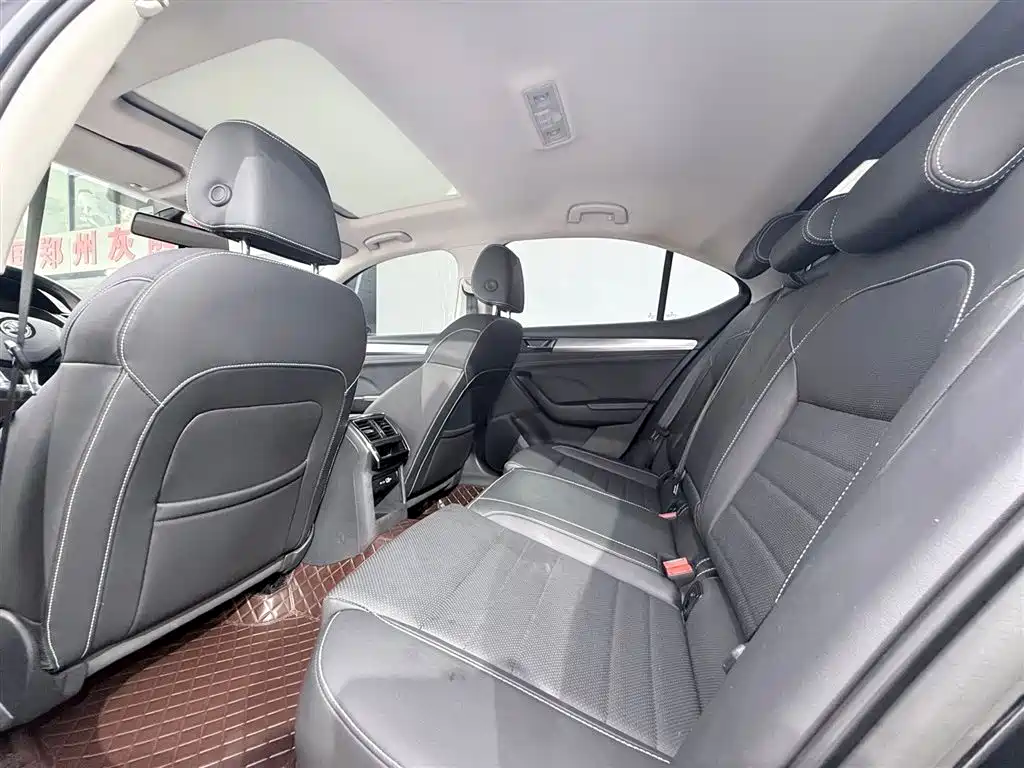 Skoda Superb 2023 TSI280 DSG Premium