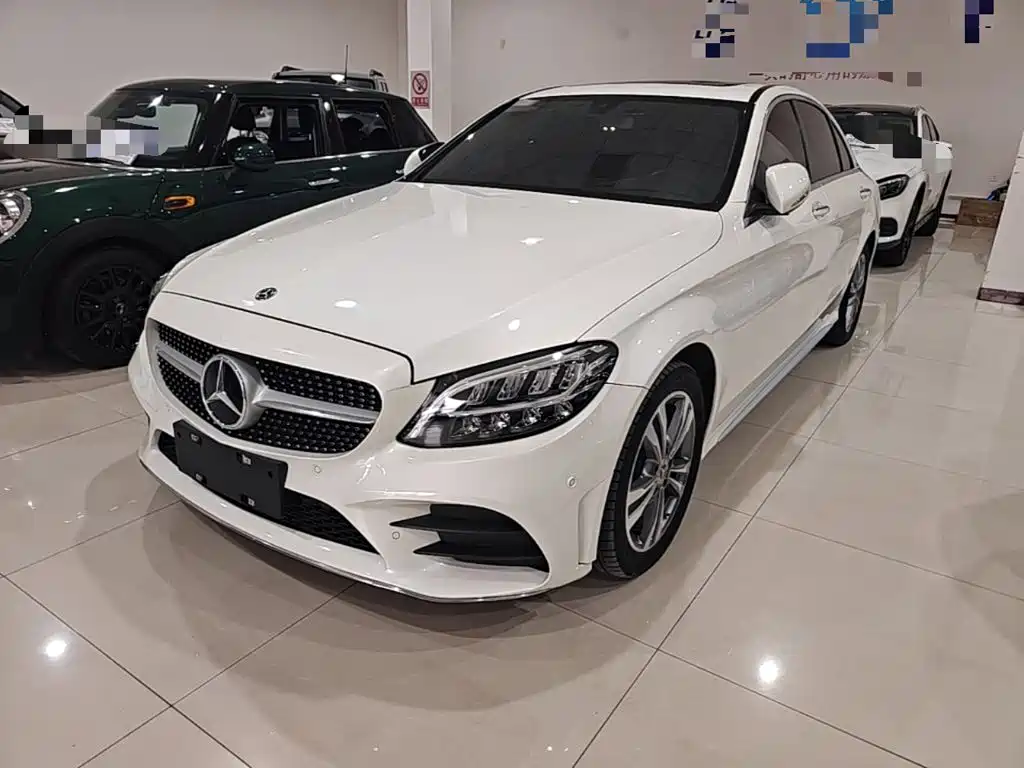 Mercedes-Benz C-Class — миниатюра 2