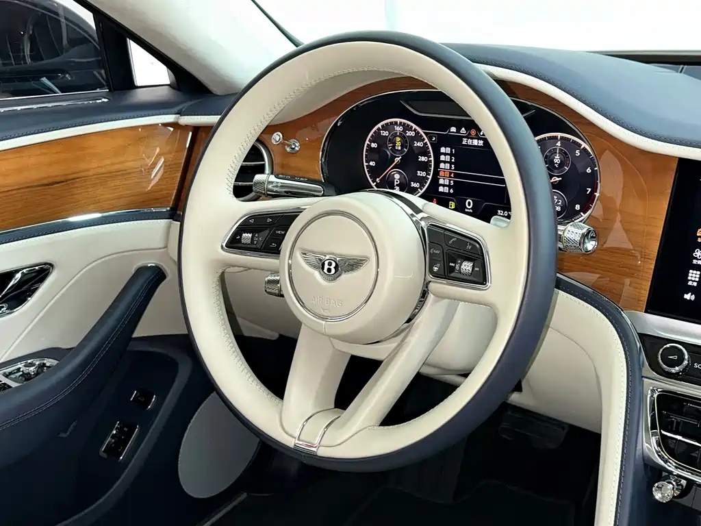 Bentley Flying Spur — миниатюра 18