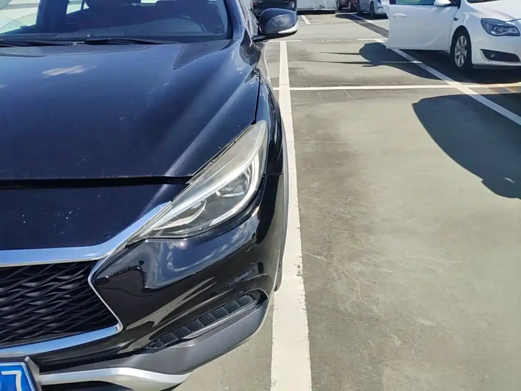 Infiniti QX30 — миниатюра 24