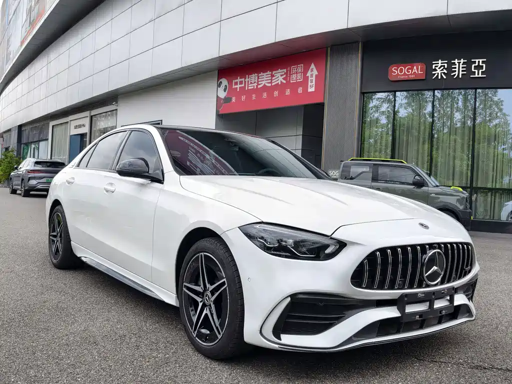Mercedes-Benz C-Class — миниатюра 3