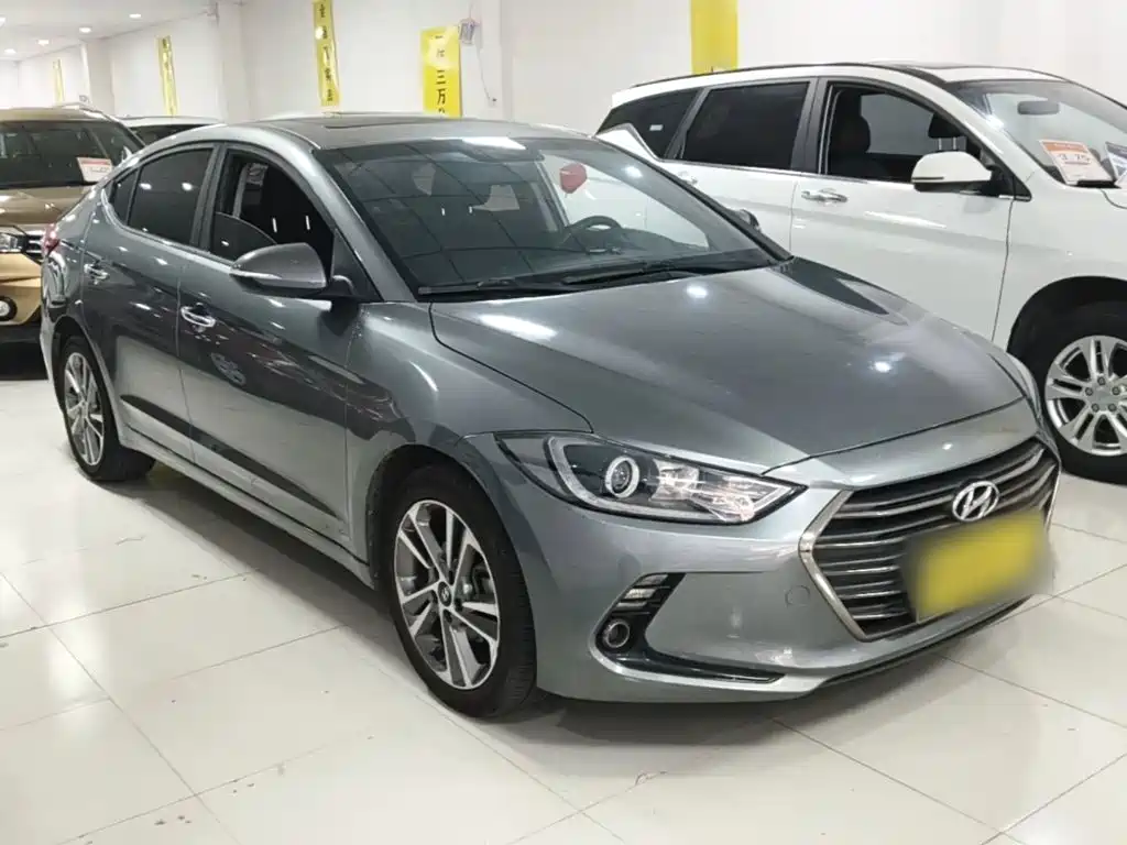 Hyundai Elantra — миниатюра 4