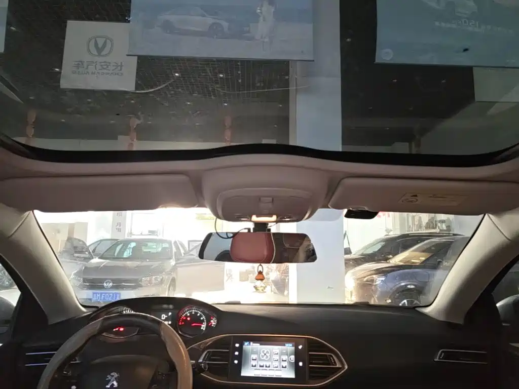 Peugeot 308S — миниатюра 18