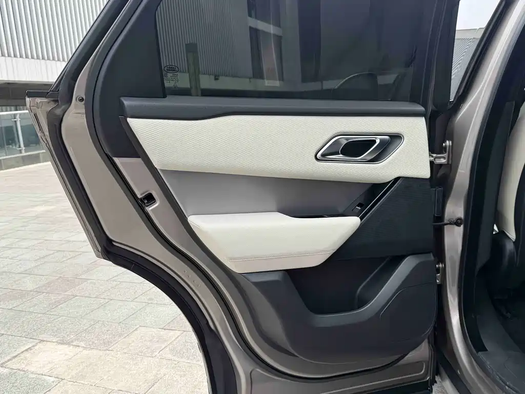 Land Rover Range Rover Velar 2021 P250