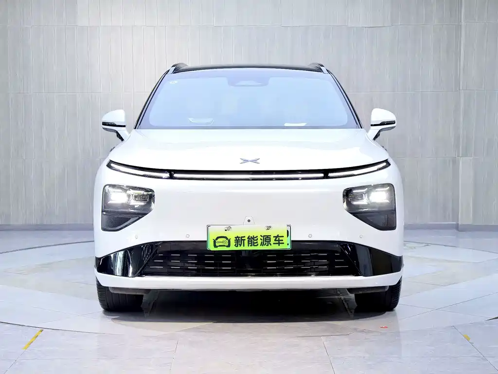 XPeng G9 — миниатюра 5