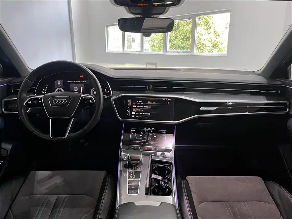 Audi A6L — миниатюра 6