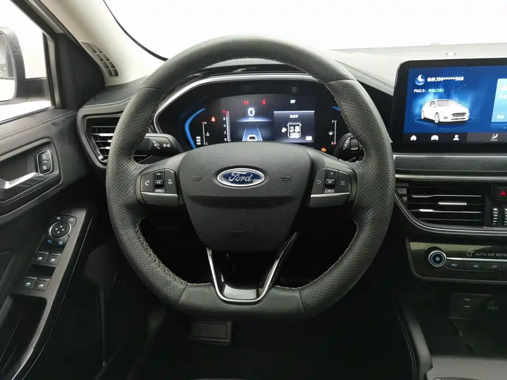 Ford Focus — миниатюра 11
