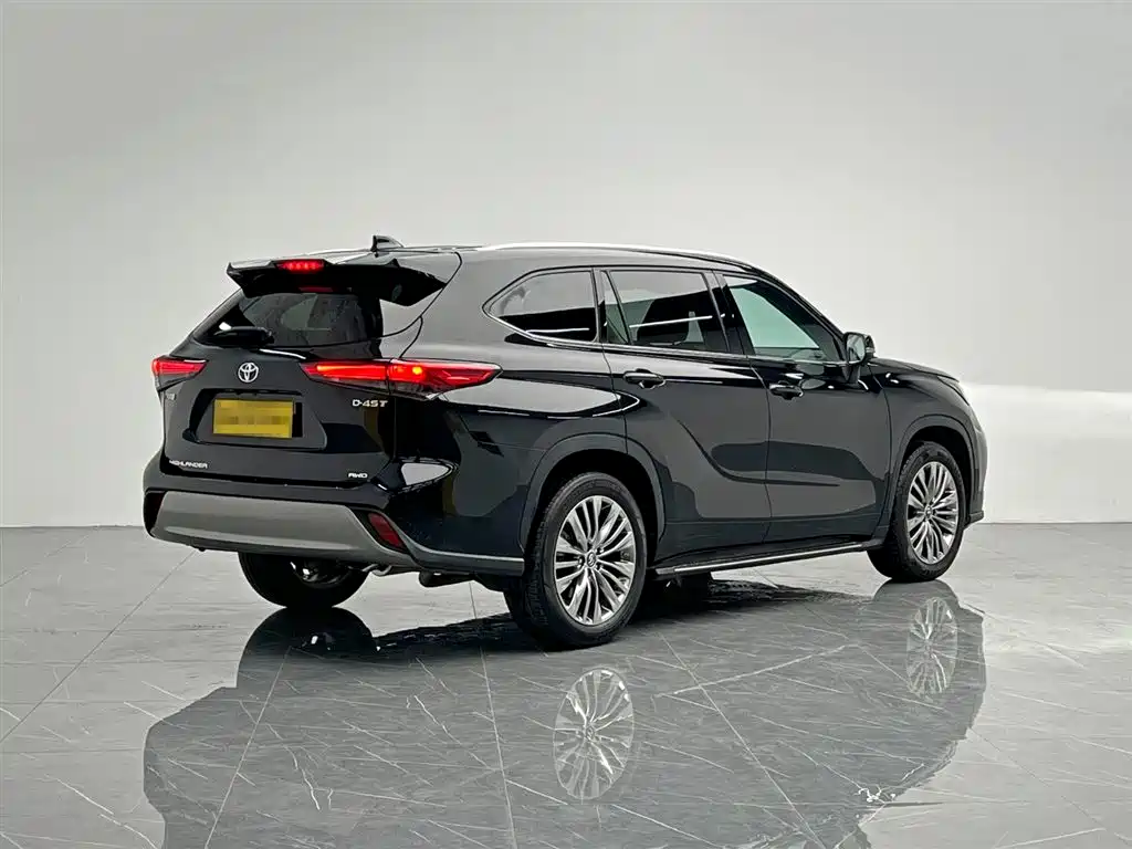Toyota Highlander 2022 380T Luxury 7 мест