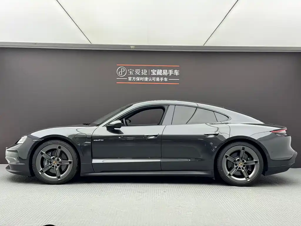 Porsche Taycan 2025 Taycan