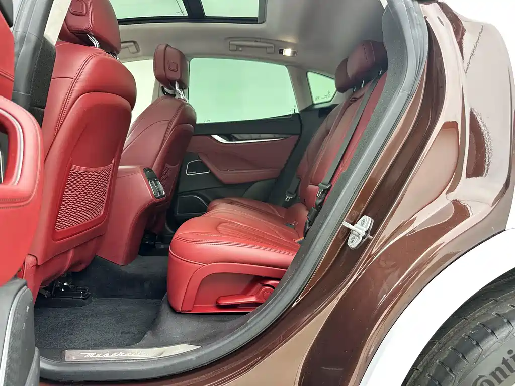 Maserati Levante — миниатюра 8