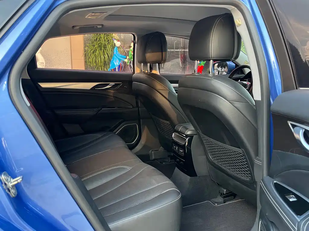 Geely Borui Hybrid — миниатюра 21