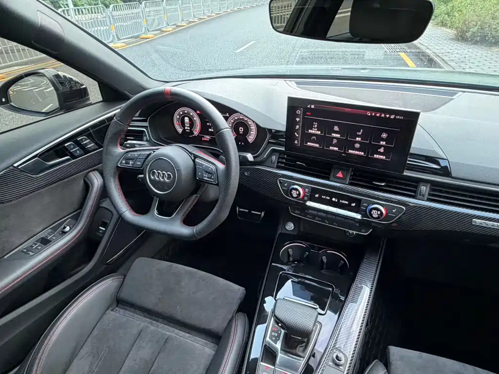 Audi A4L — миниатюра 12