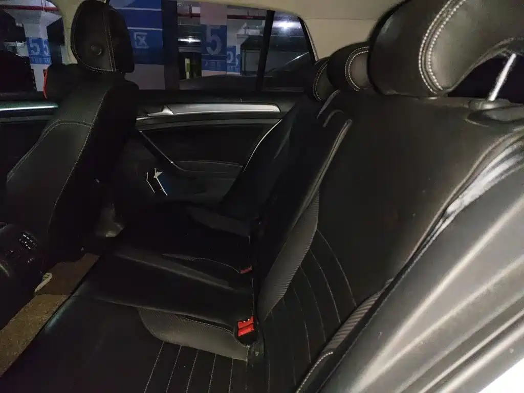 Volkswagen Golf — миниатюра 13