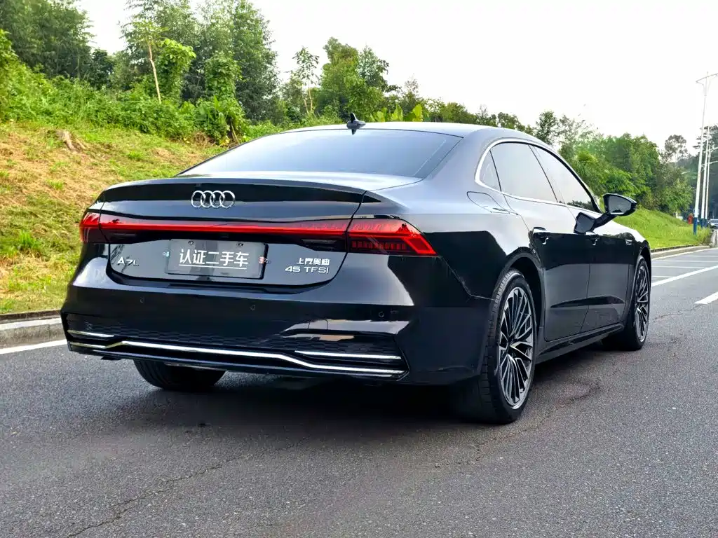 Audi A7L — миниатюра 7