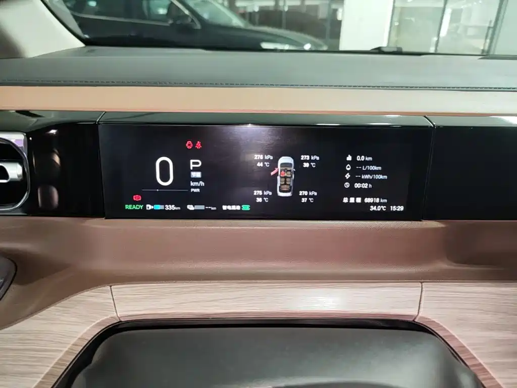 GAC Motor Trumpchi E8 PHEV — миниатюра 12
