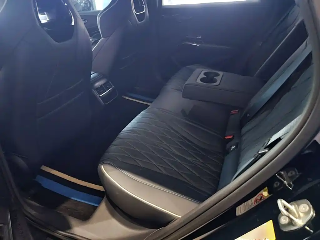 BYD Seal — миниатюра 17