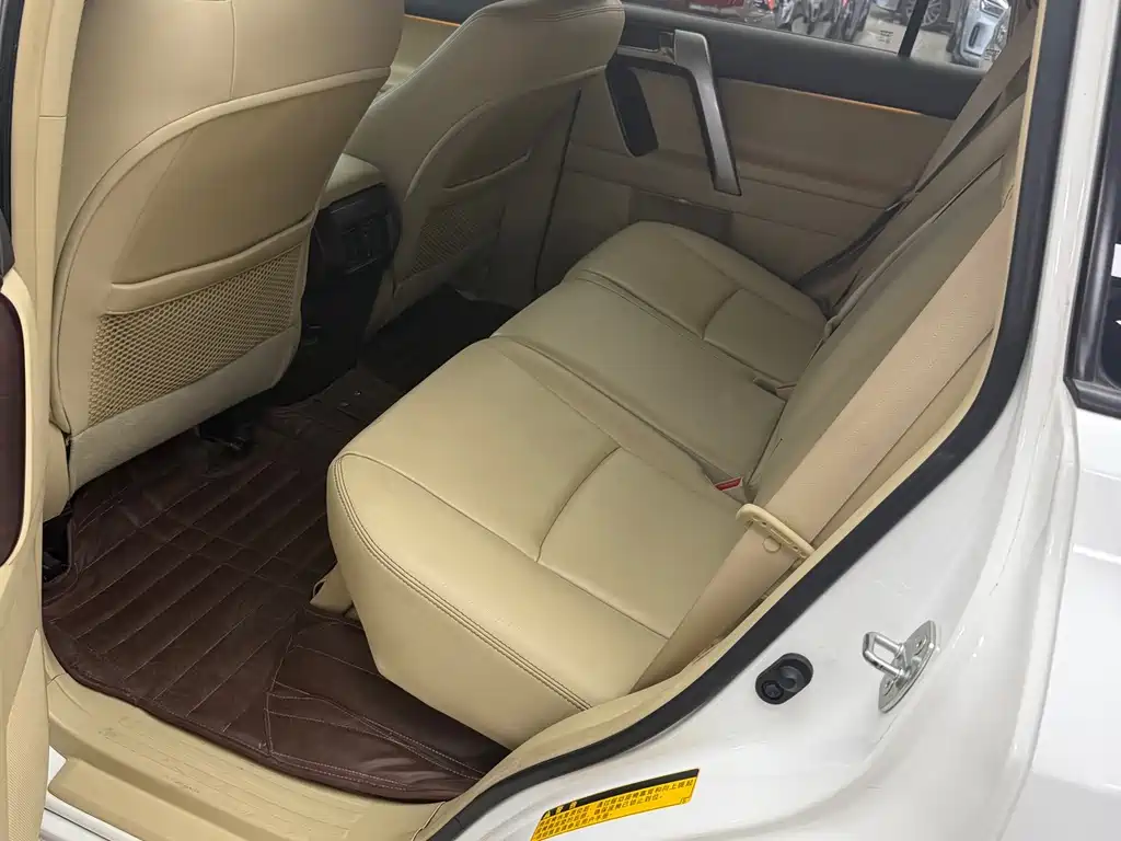 Toyota Prado — миниатюра 3
