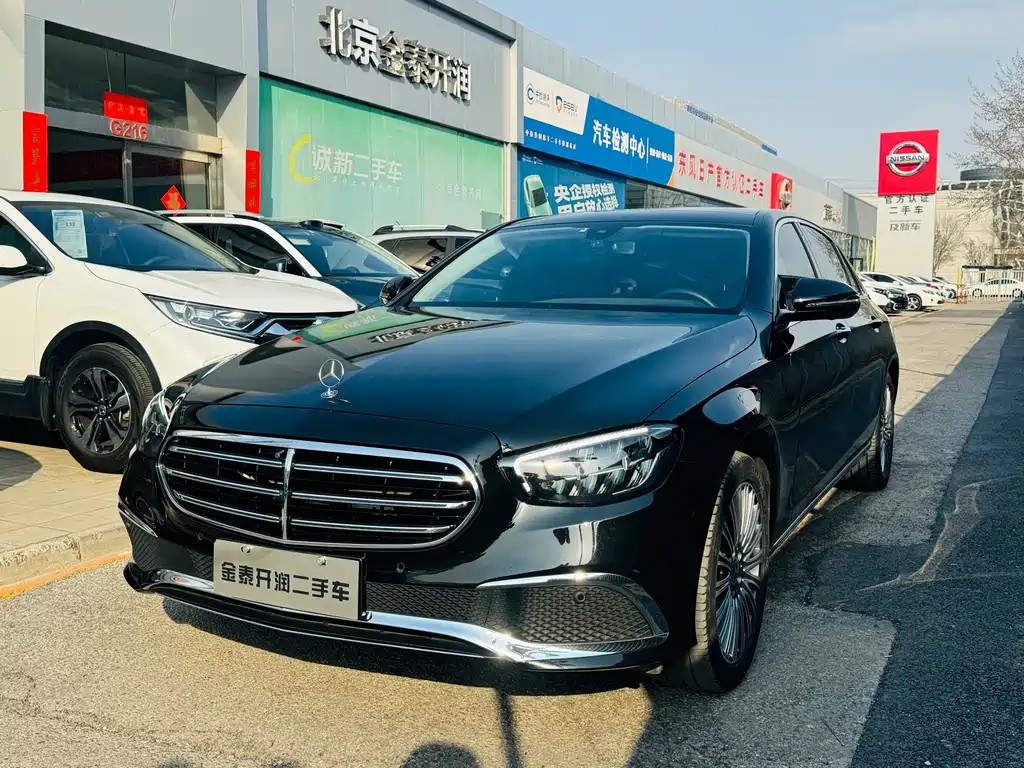 Mercedes-Benz E-Class 2022