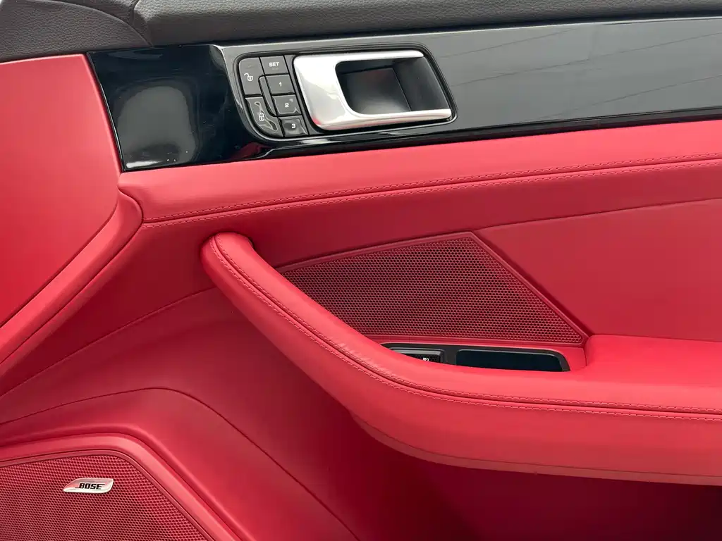 Porsche Panamera — миниатюра 16