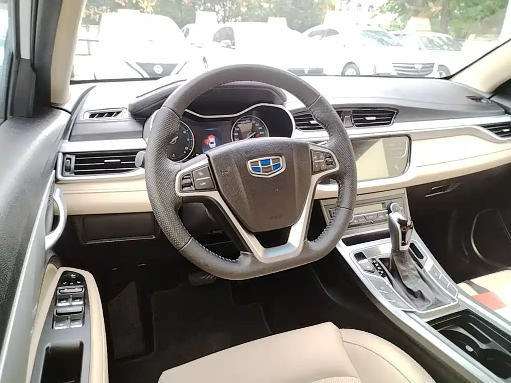 Geely Emgrand — миниатюра 10