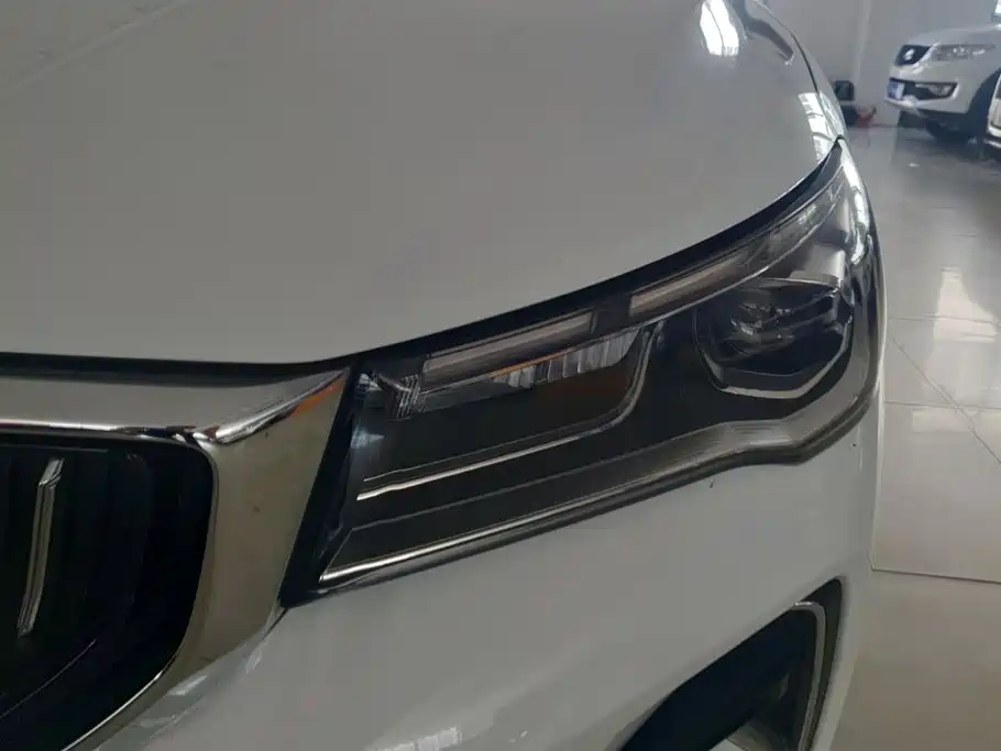 Geely Emgrand — миниатюра 5