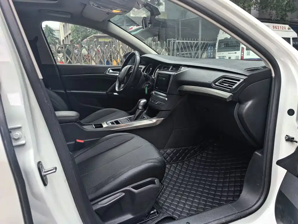 Peugeot 408 — миниатюра 17