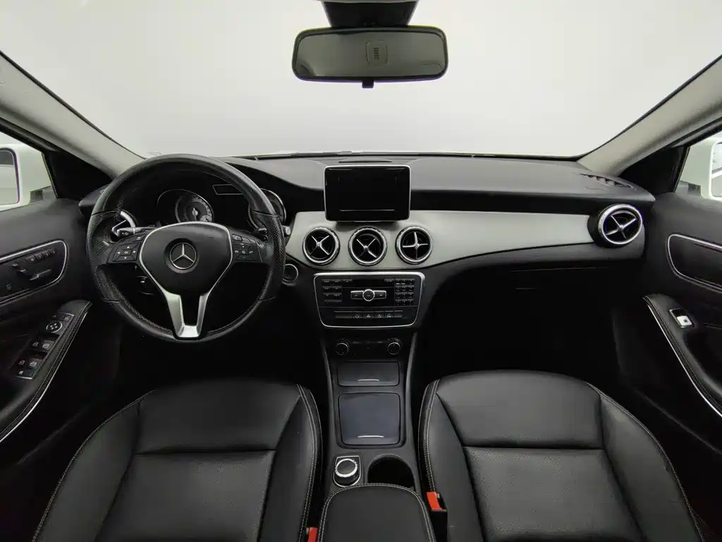 Mercedes-Benz GLA — миниатюра 5